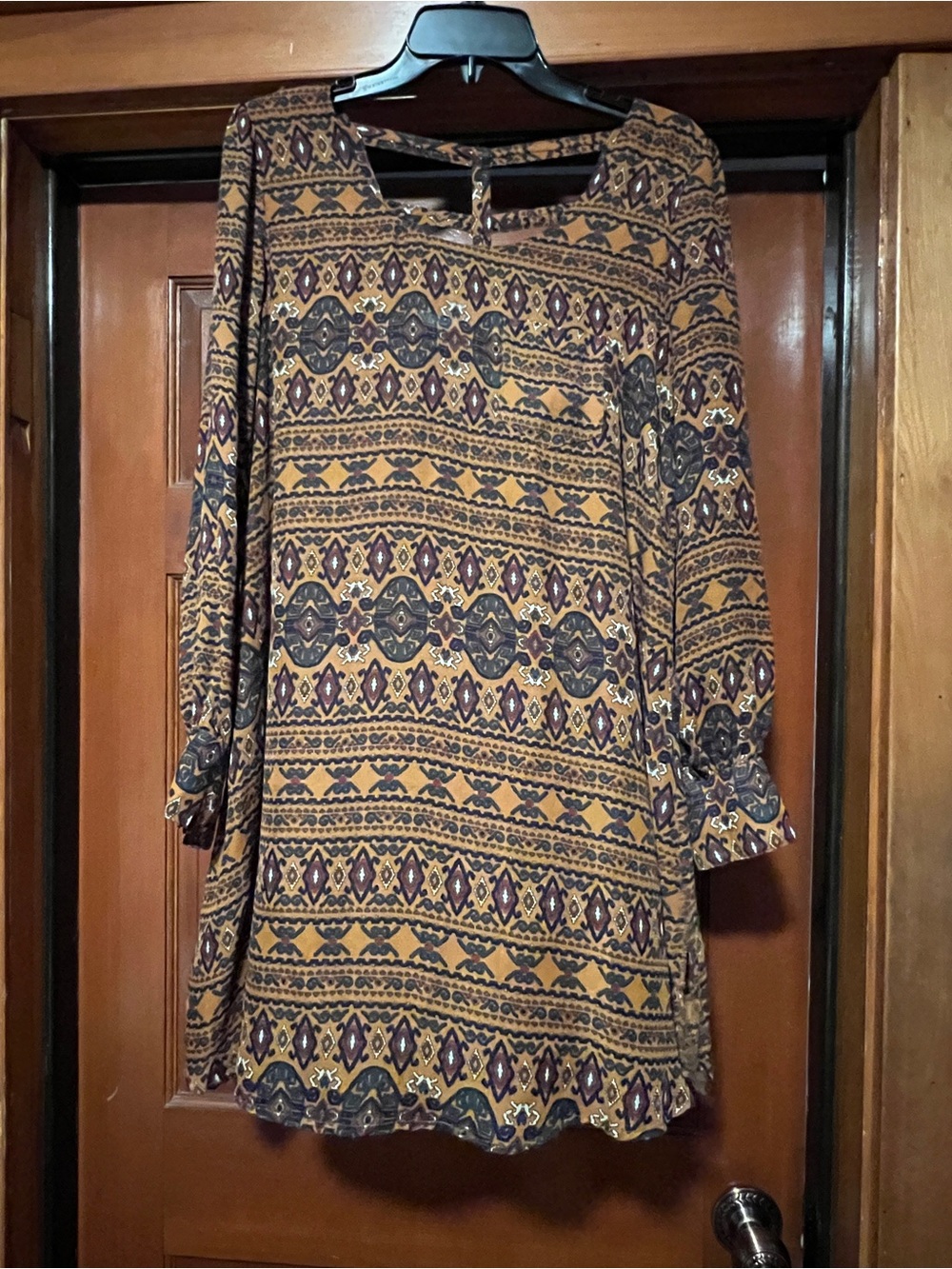 Forever 21 Mustard and Navy Patterned Long-Sleeve Shift Dress